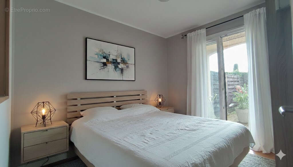 Appartement à LA LONDE-LES-MAURES