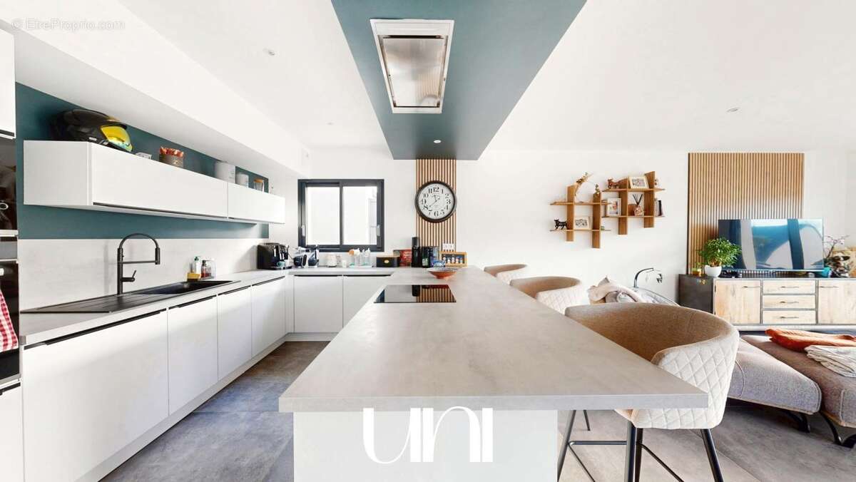 Maison à TILLY-SUR-SEULLES