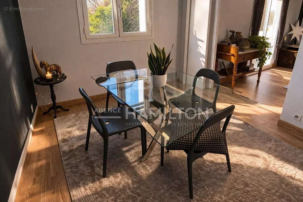 Appartement à VALBONNE