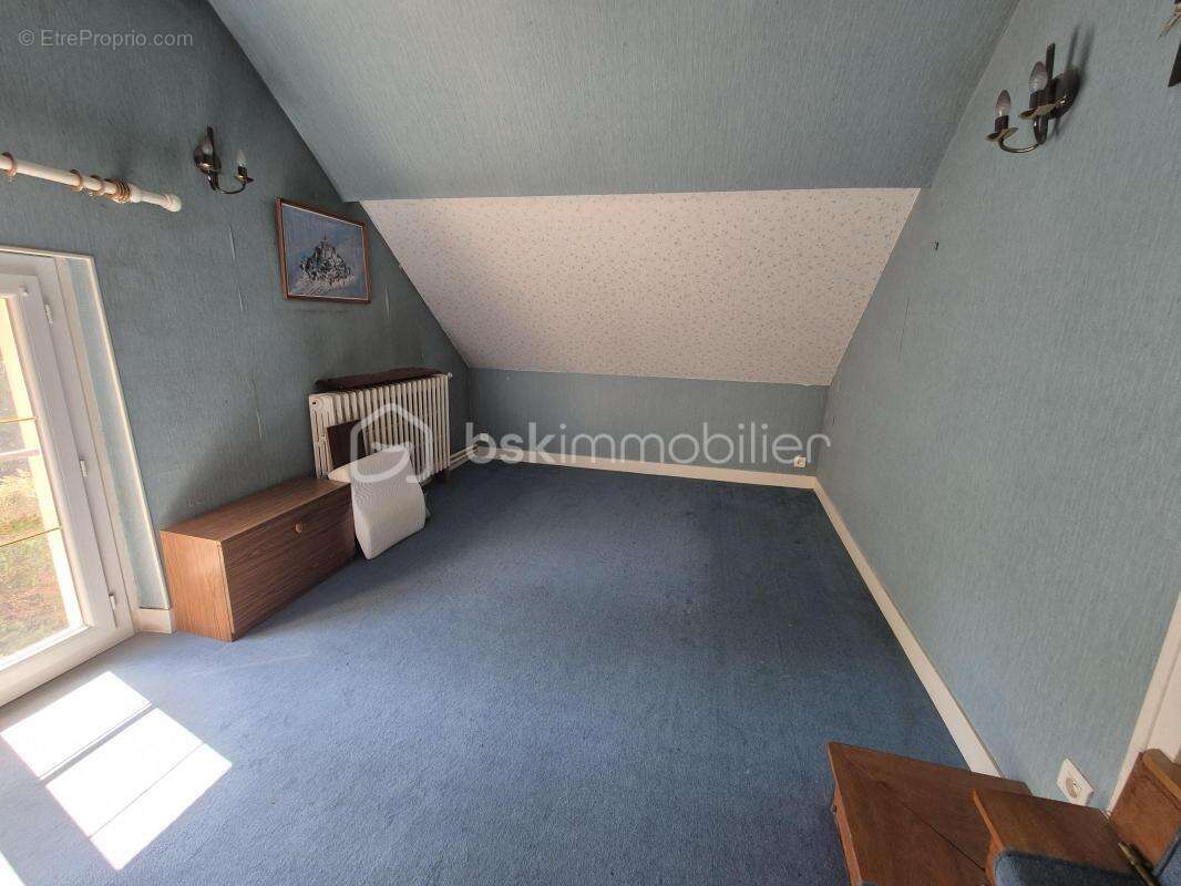 Maison à SAINT-MARTIN-SUR-OCRE