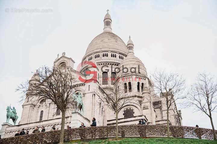 Appartement à PARIS-18E