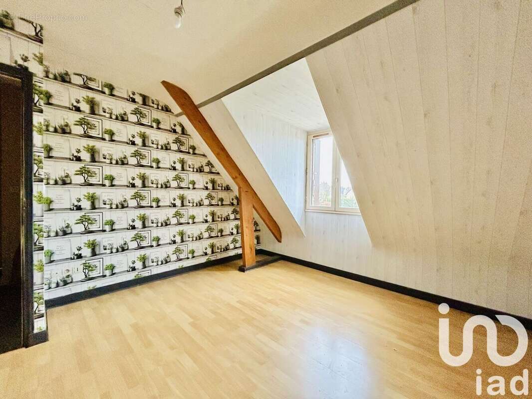 Photo 6 - Maison à SAINT-SULPICE-DE-POMMERAY