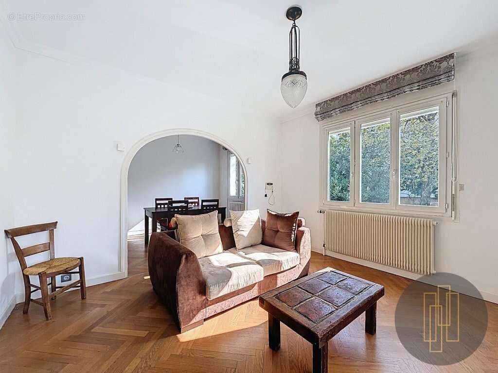 Maison à VILLEFRANCHE-SUR-SAONE