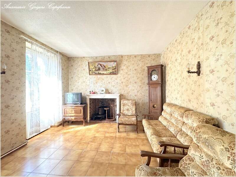 Frazé (28160)  Longère de plain-pied à rénover 100 m² habitable, jardin 1676 m² – Proche Château - photo 4