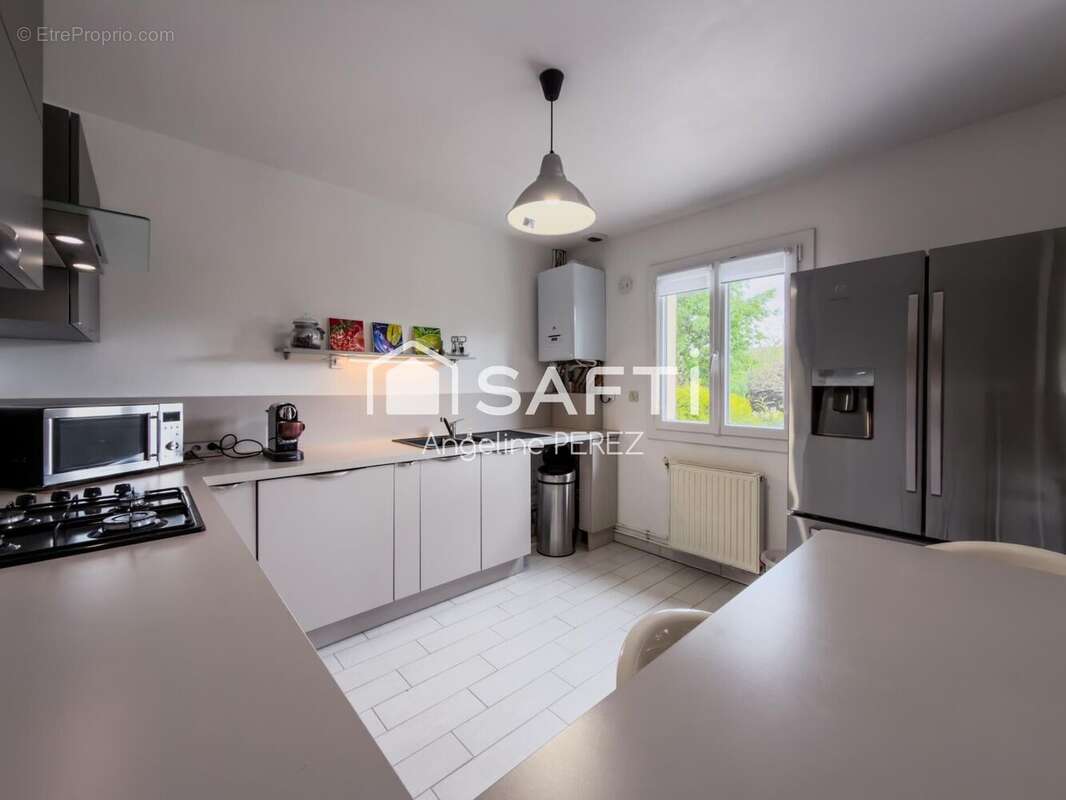 Photo 5 - Maison à VILLENEUVE-LES-SABLONS