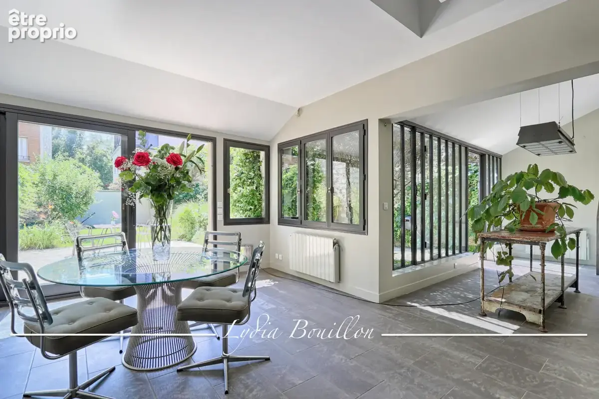 MONTROUGE centre-ville, Maison 147 m2, 5 pièces avec terrasse et très grand jardin - photo 7