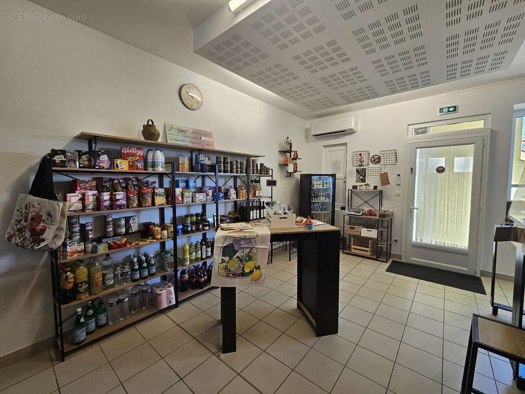 Commerce à SAINT-COUAT-D'AUDE