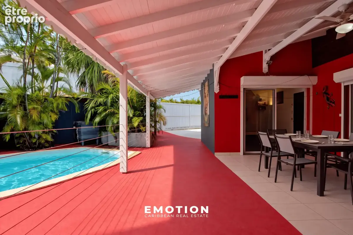 Villa T5 de 117 m2 + 45 m2 de terrasses couvertes - Garage - Piscine - Vendue meublée et équipée - photo 2
