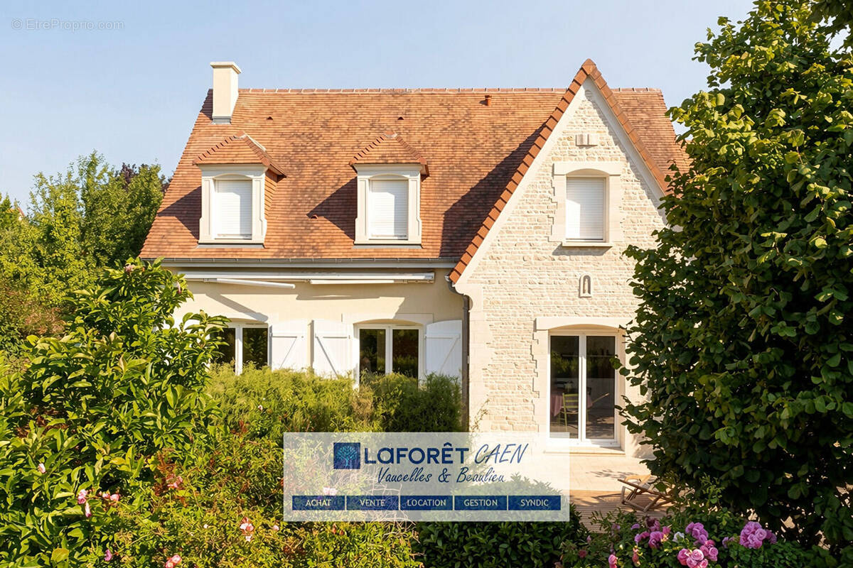 Maison à AUTHIE