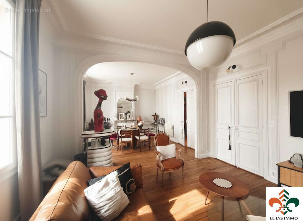 Magnifique appartement située à 2 pas de la cathédrale, en hyper centre de Reims - photo 3
