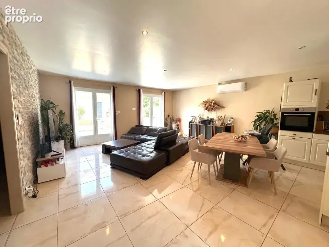 Maison plain-pied 4 pièces – 105 m² – 3 chambres – - photo 4