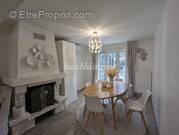 Salle à manger - Maison à VILLIERS-LE-BEL