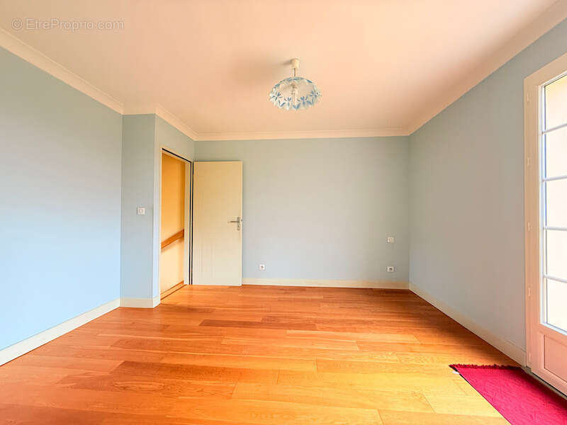 Maison à SAINTE-DODE