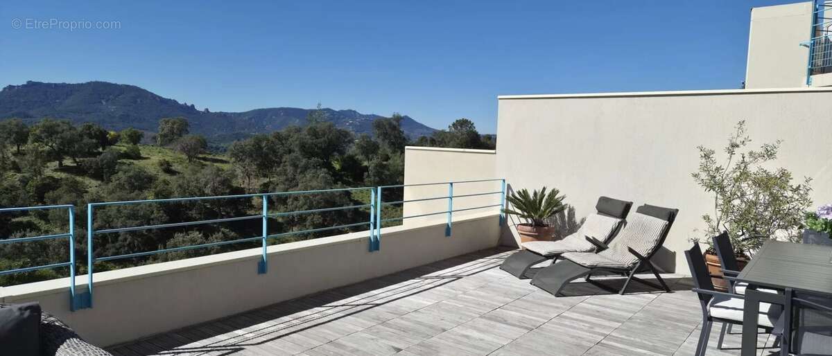 Appartement à MANDELIEU-LA-NAPOULE