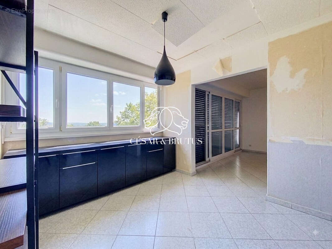 Appartement 69 m² à Rillieux-La-Pape  - photo 8