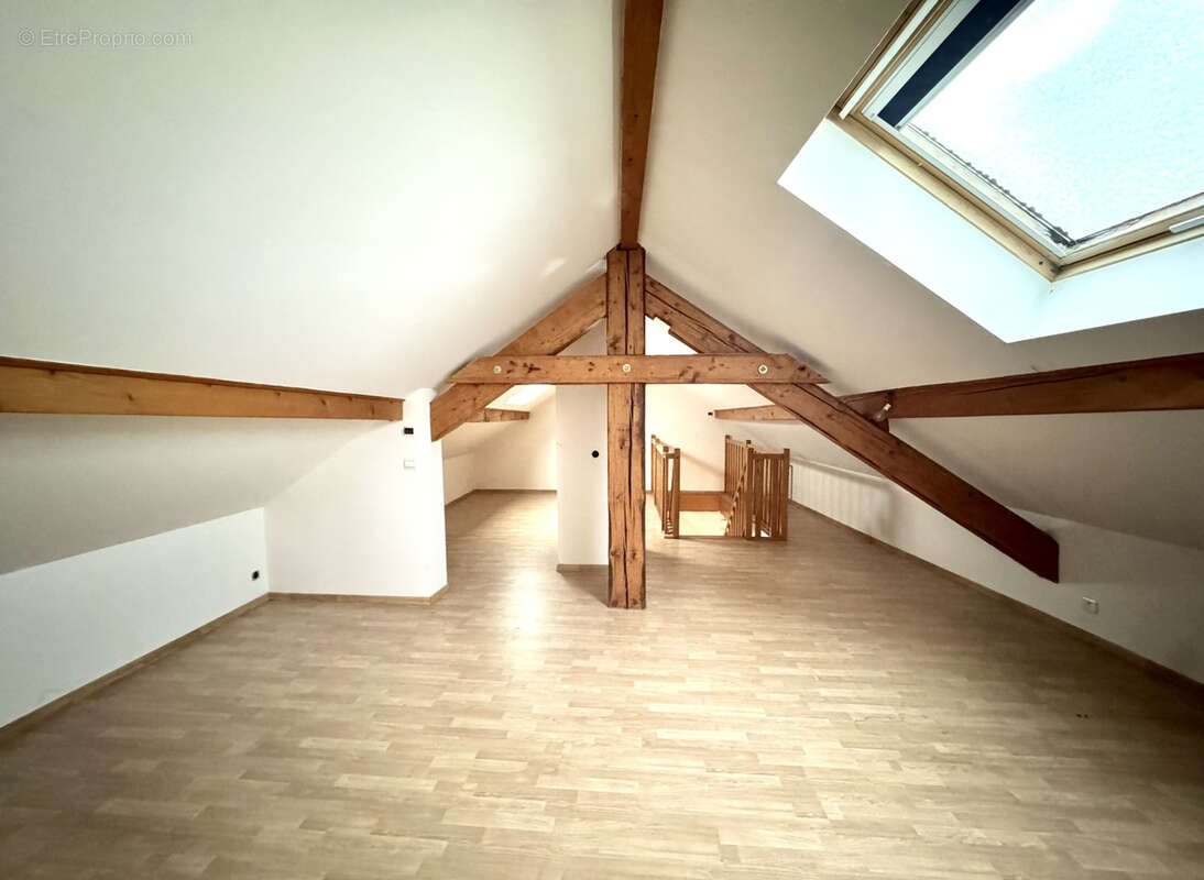 Maison à ALLONZIER-LA-CAILLE