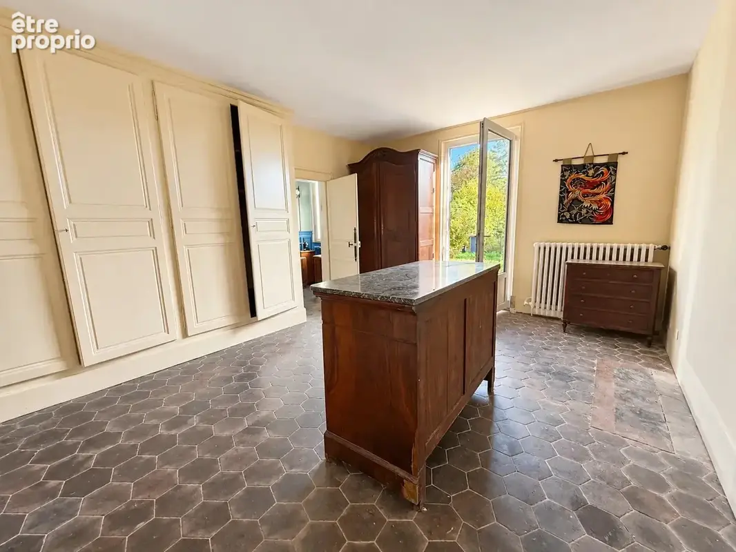 Magnifique longère F8 de 260 m2 avec Dépendances - photo 10