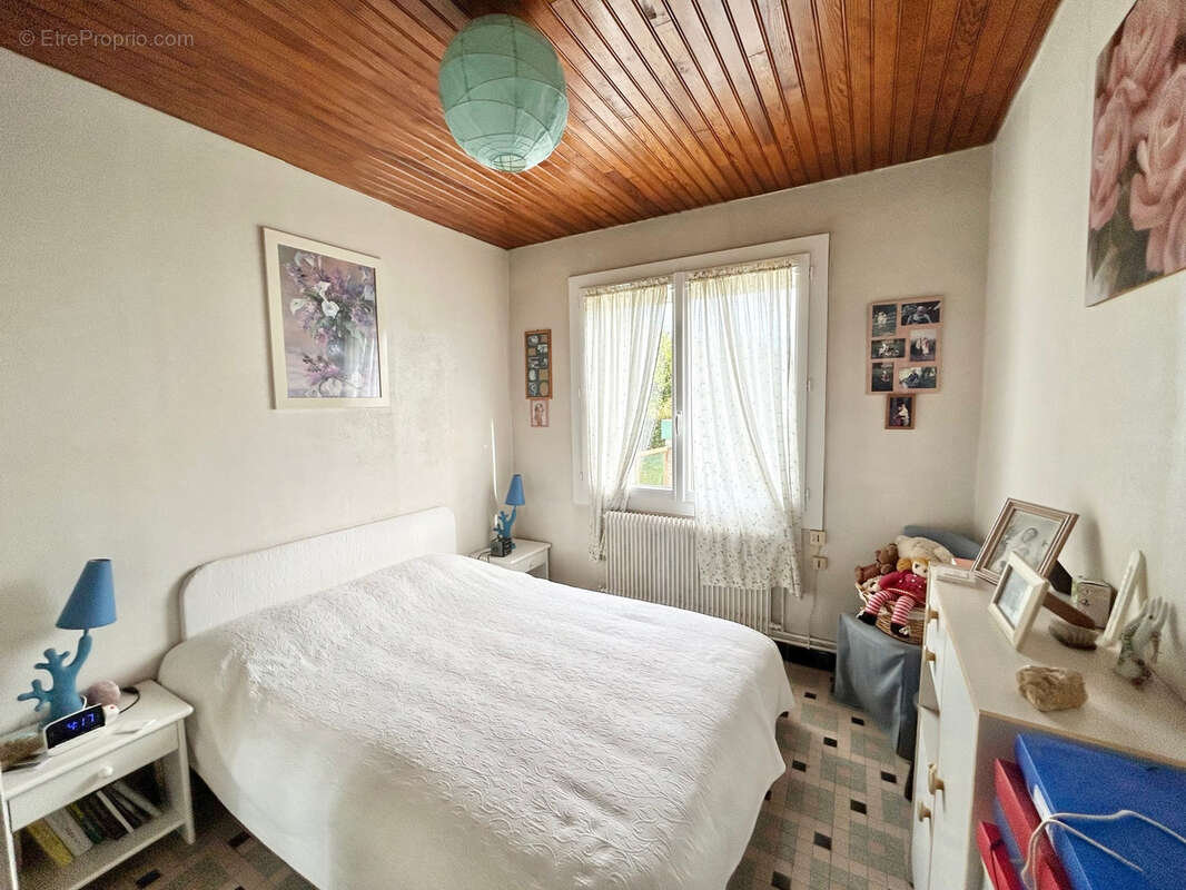 Maison à SAINT-MARTIN-DE-SESCAS