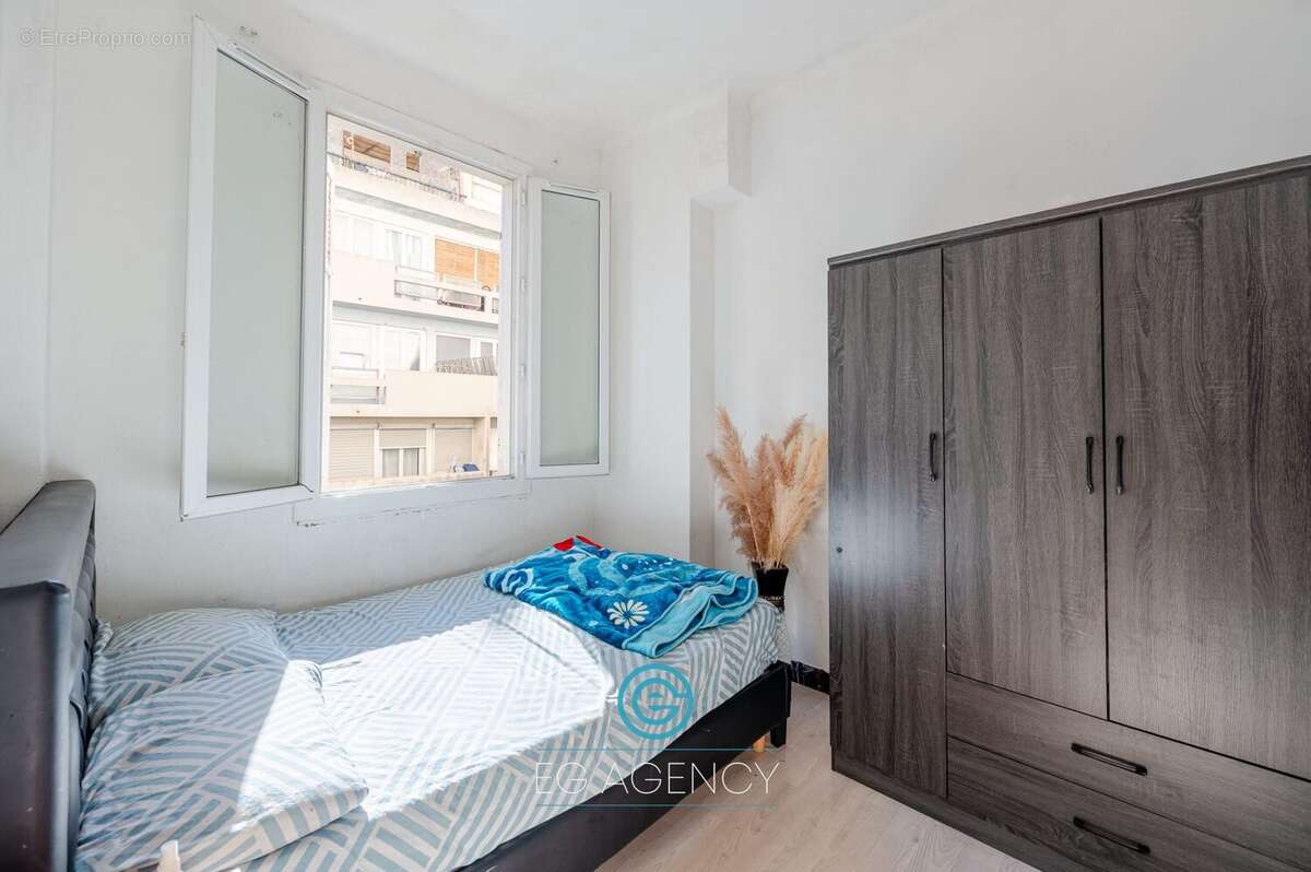 Appartement à MARSEILLE-3E