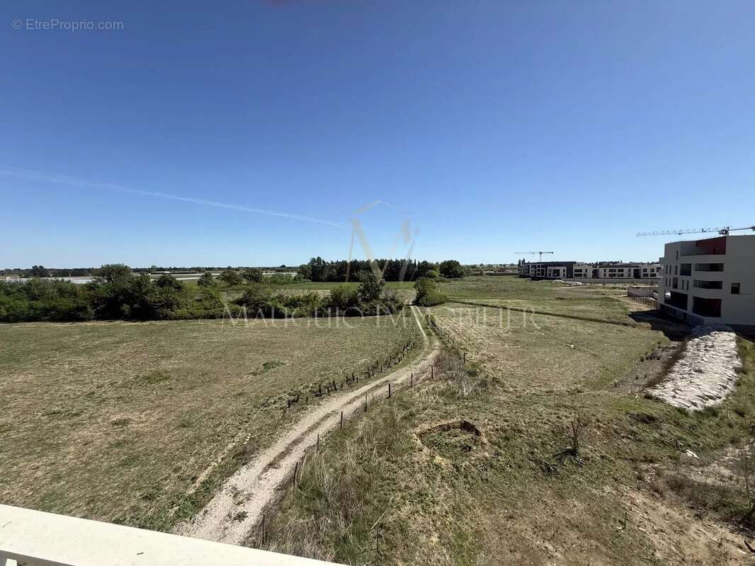 Appartement à MAUGUIO