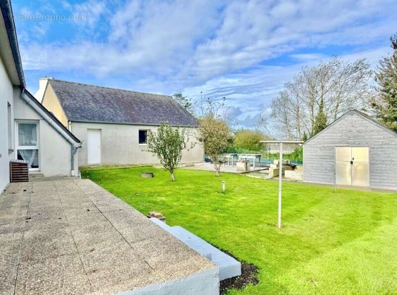 Maison familiale 137 m² – 4 chambres – Grand garage – Terrain clos 903 m² TREGLONOU (29) - photo 14