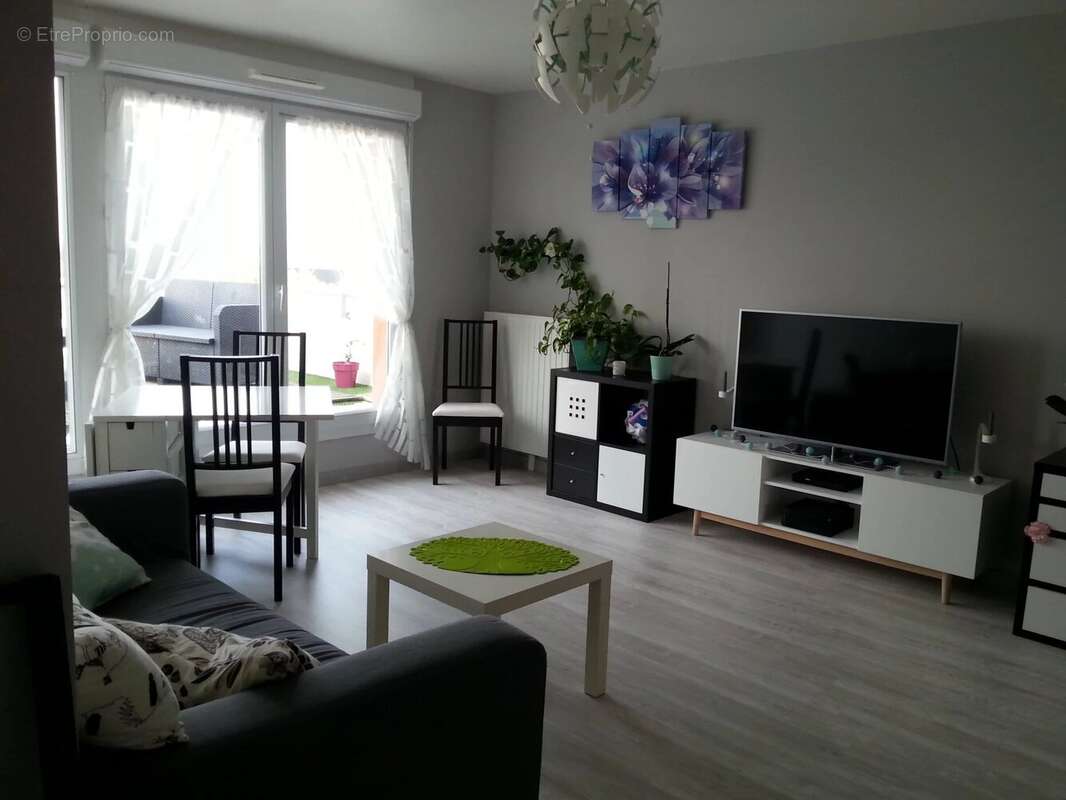 Appartement à MOISSY-CRAMAYEL