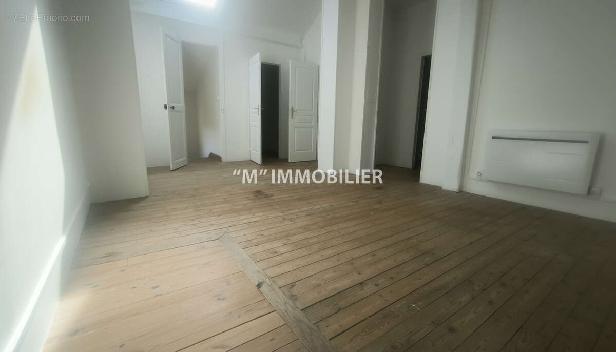 Maison à ROMENY-SUR-MARNE
