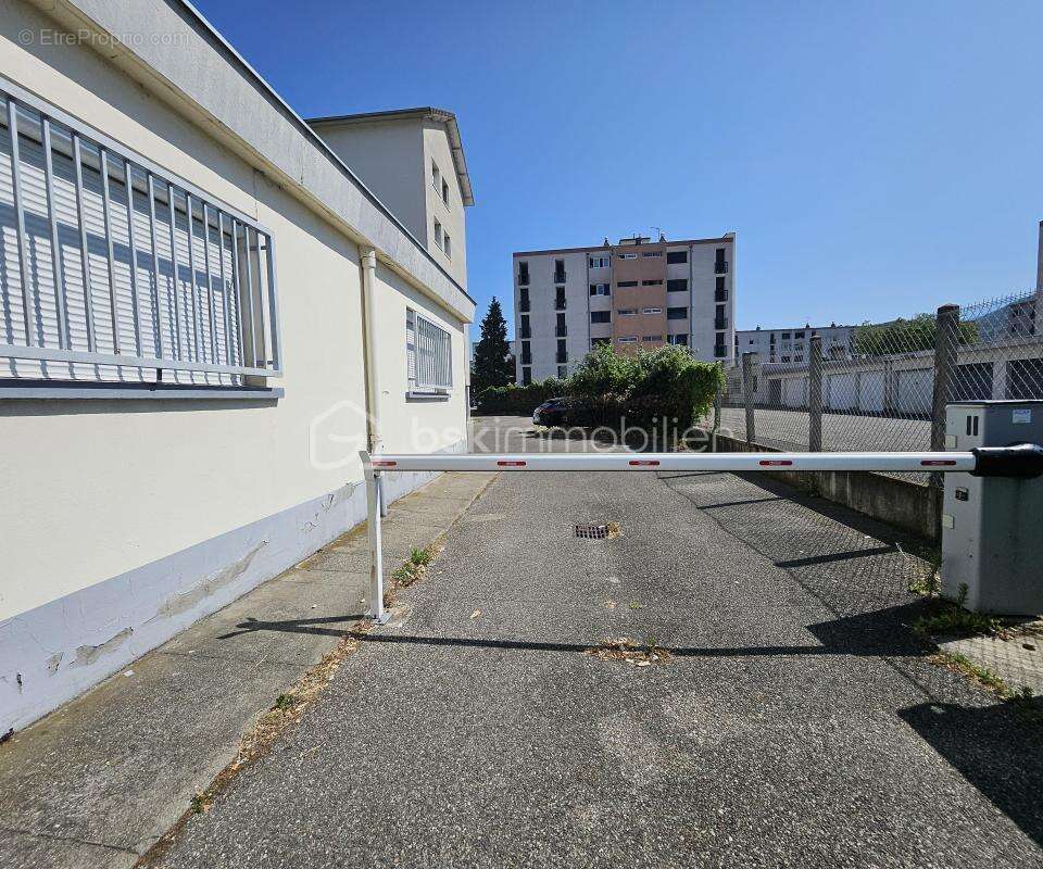 Appartement à SAINT-MARTIN-D'HERES