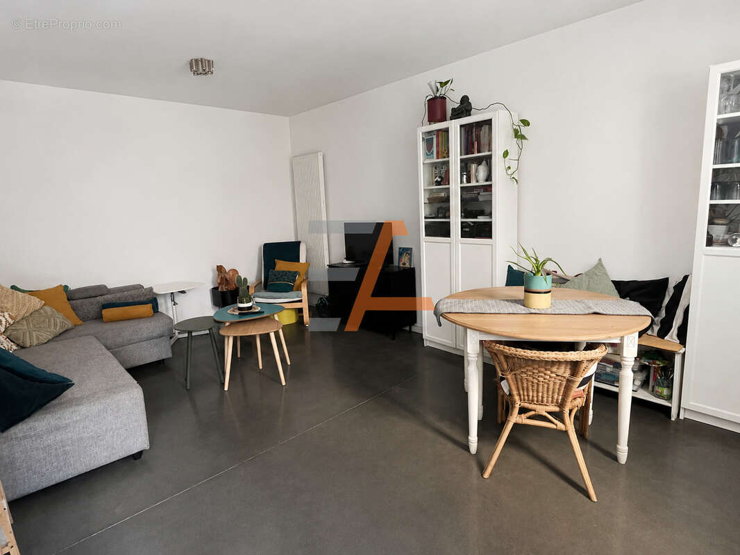 T2 avec terrasse couverte et jardin privatif   Comme une petite maison ! - photo 2