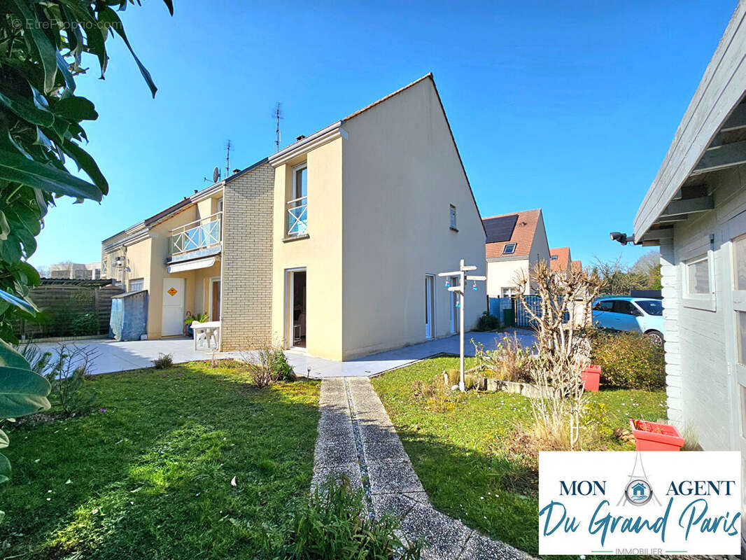 Maison à TOUSSUS-LE-NOBLE