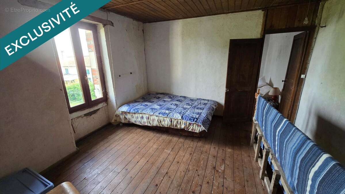 Maison 162 m² à Adriers  - photo 7