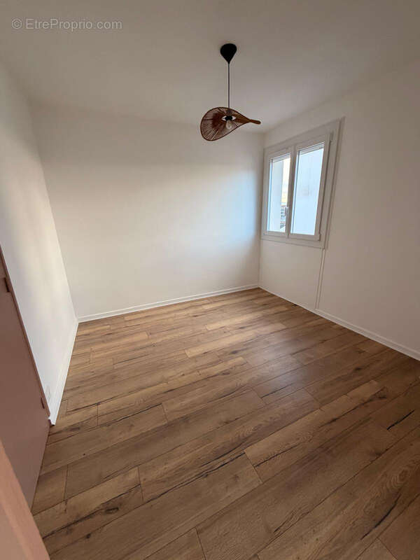 Appartement à GUILHERAND-GRANGES