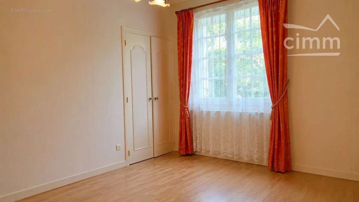Maison 4 chambres à BAINS-SUR-OUST - photo 8