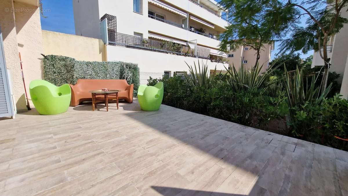 Appartement à ROQUEBRUNE-CAP-MARTIN