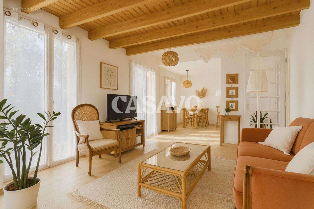 Maison à BOUGUENAIS