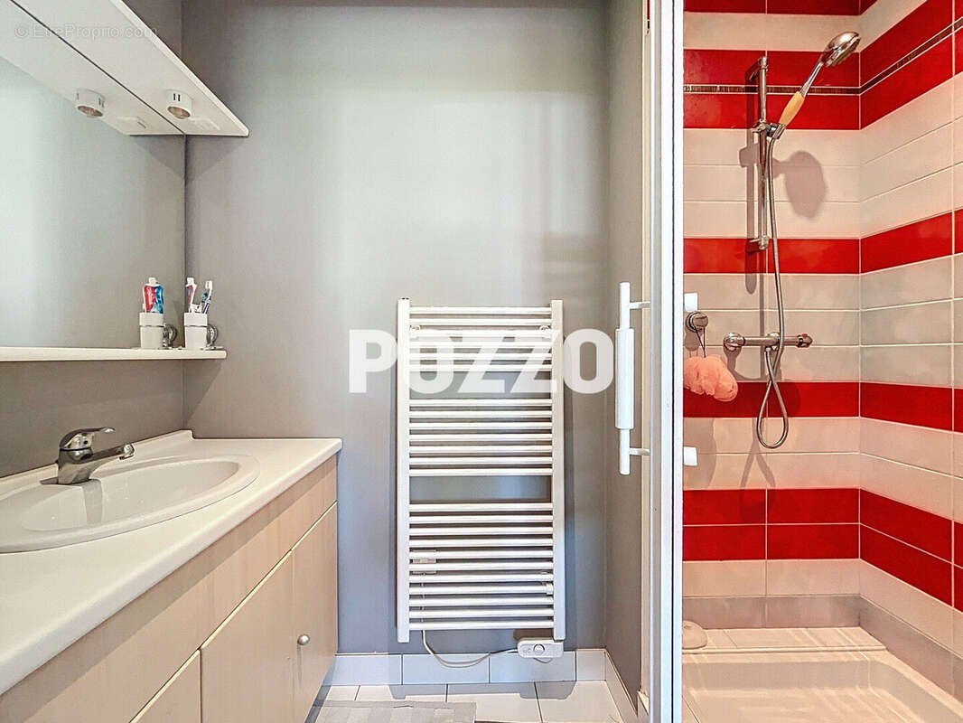 Maison à SAINT-PLANCHERS