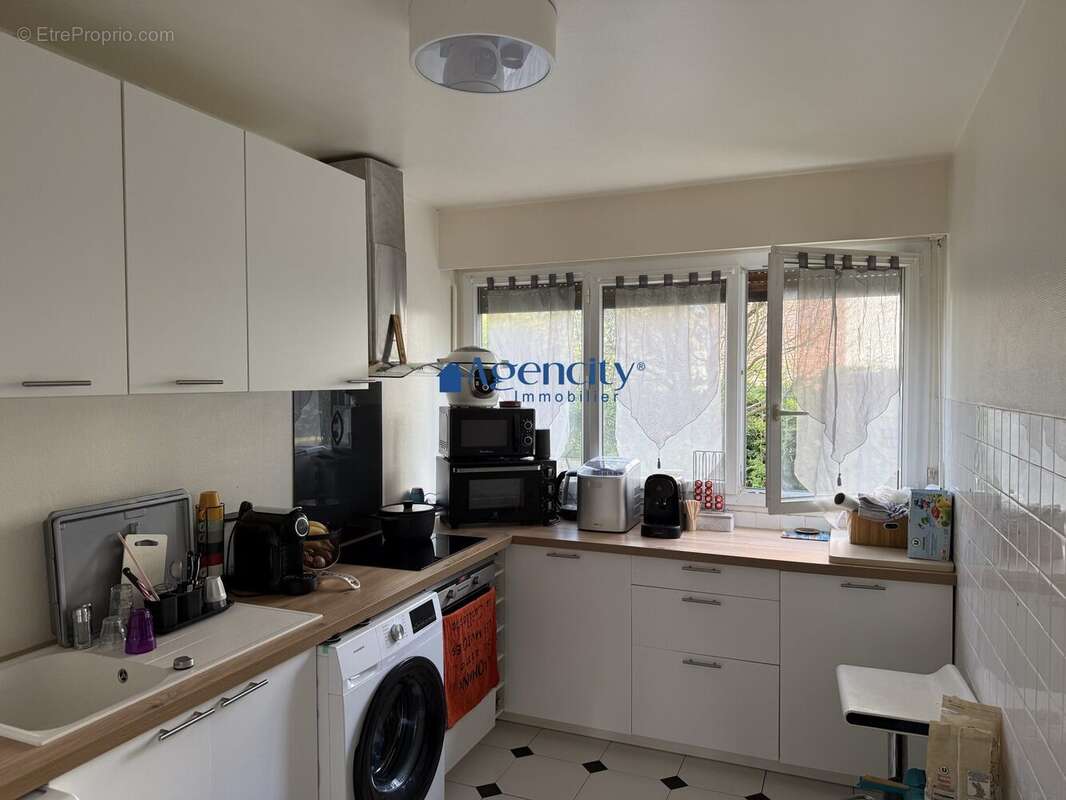 Appartement à LE PLESSIS-TREVISE