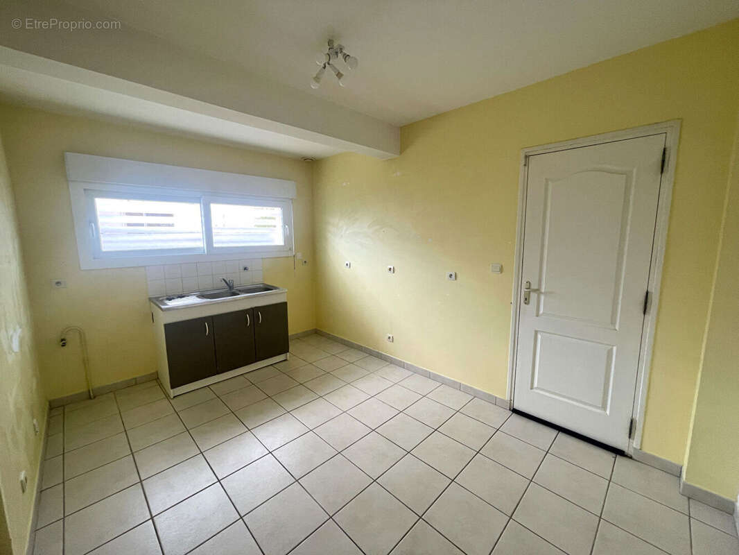 A vendre - maison soliers - photo 7