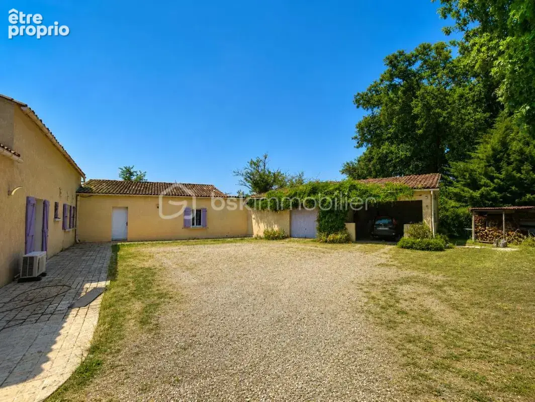 Maison familiale de 220 m² à Boisredon - photo 11