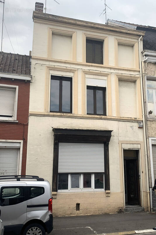 Maison à SAINT-AMAND-LES-EAUX