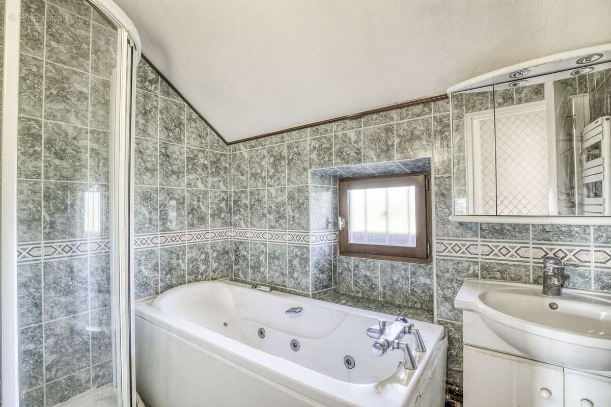 Maison à SAINT-FORGET