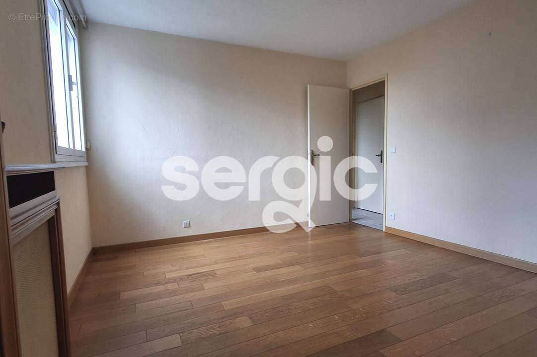Appartement à QUINCY-SOUS-SENART