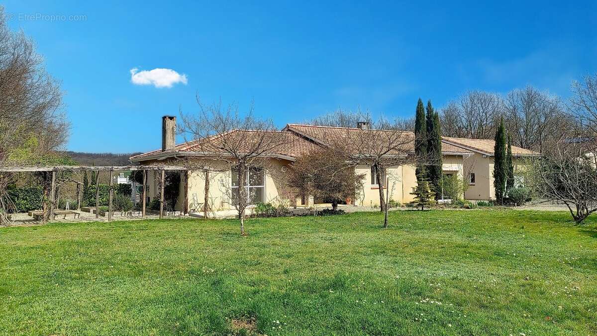 Maison à PUJAUDRAN