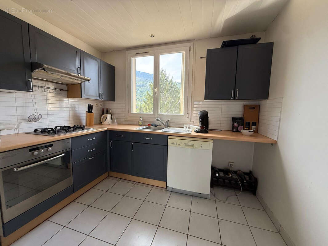 Appartement à SEYSSINET-PARISET