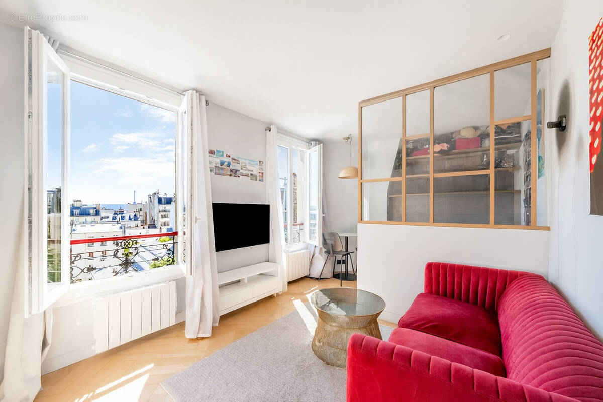 Appartement à PARIS-18E