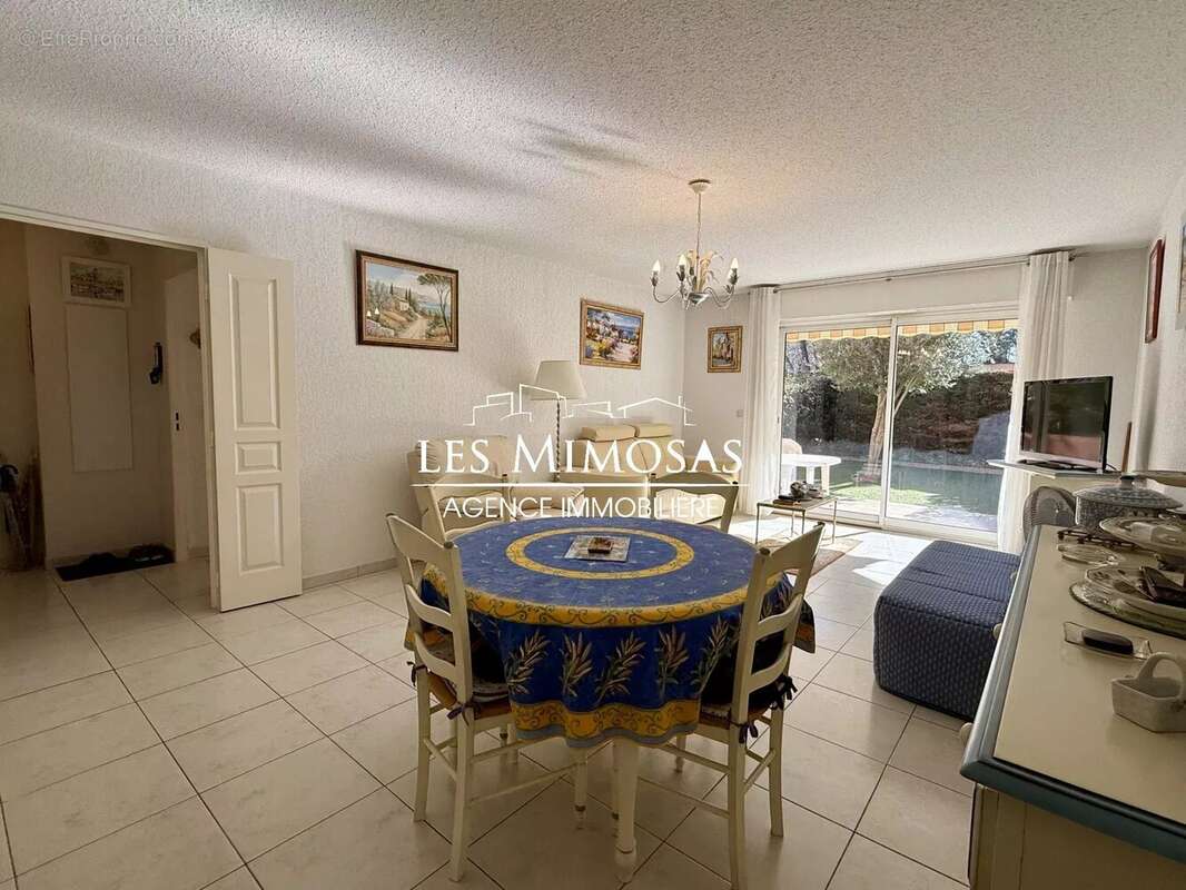 Appartement à FREJUS