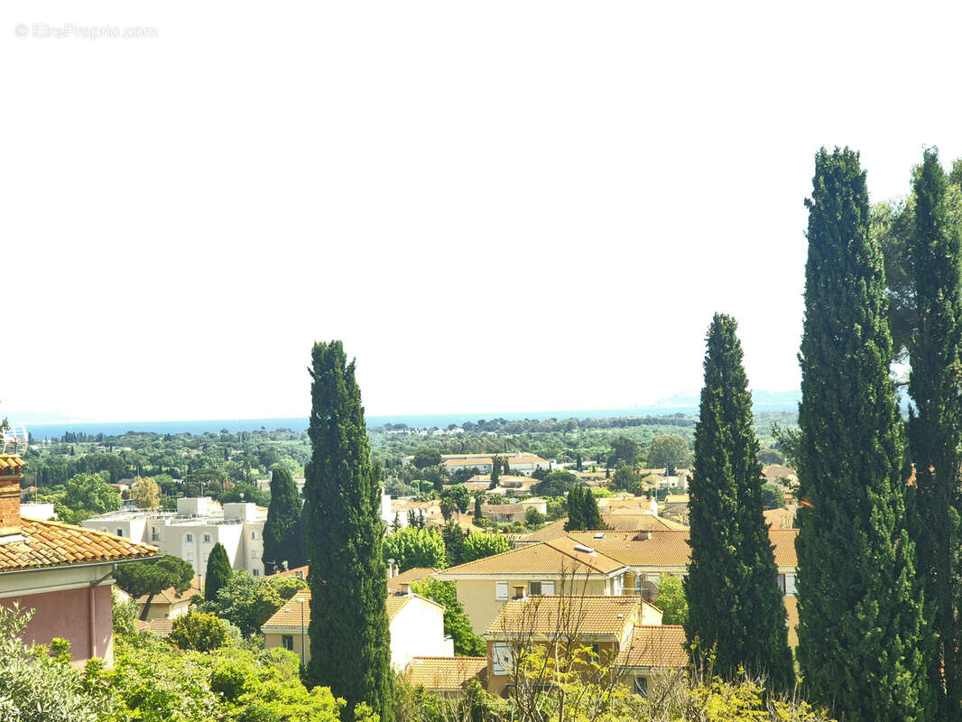 Appartement à HYERES