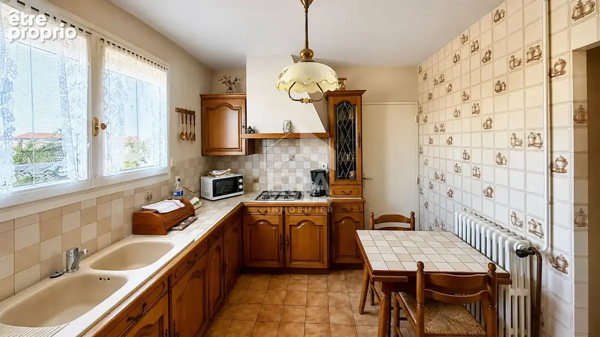 Maison individuelle de PLAIN PIED - 4 chambres - 785 m² de terrain - Beau potentiel - photo 2