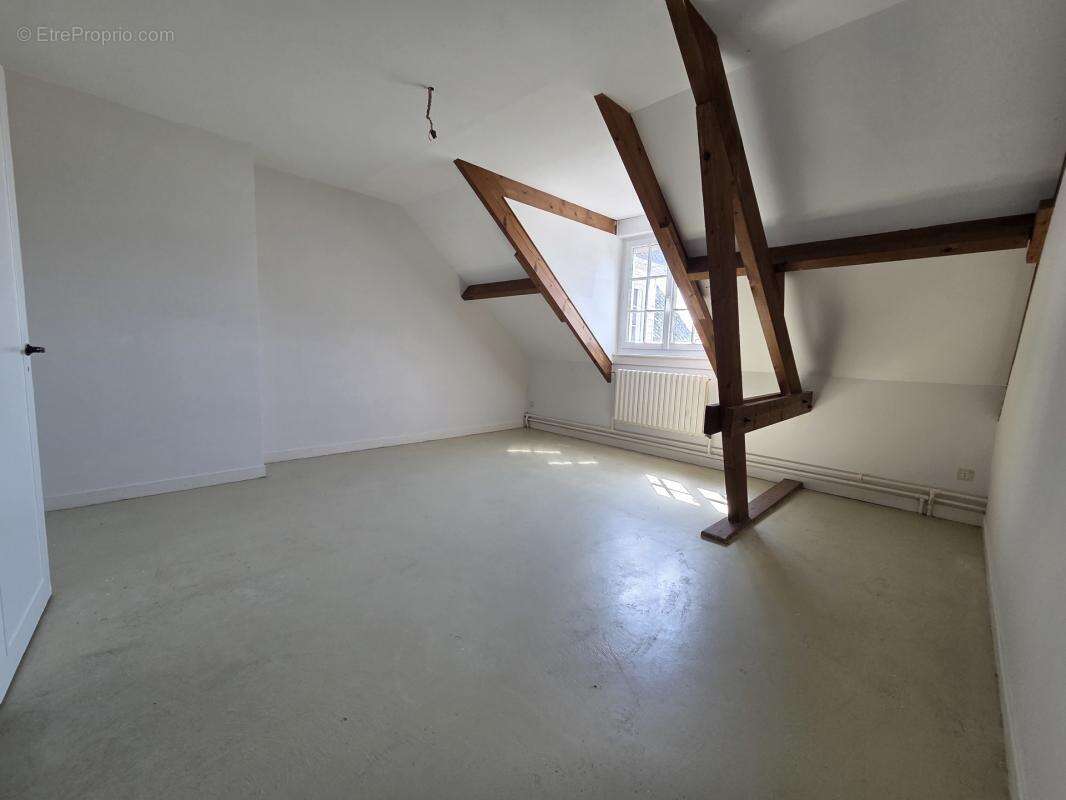 Maison à FONTAINE-NOTRE-DAME