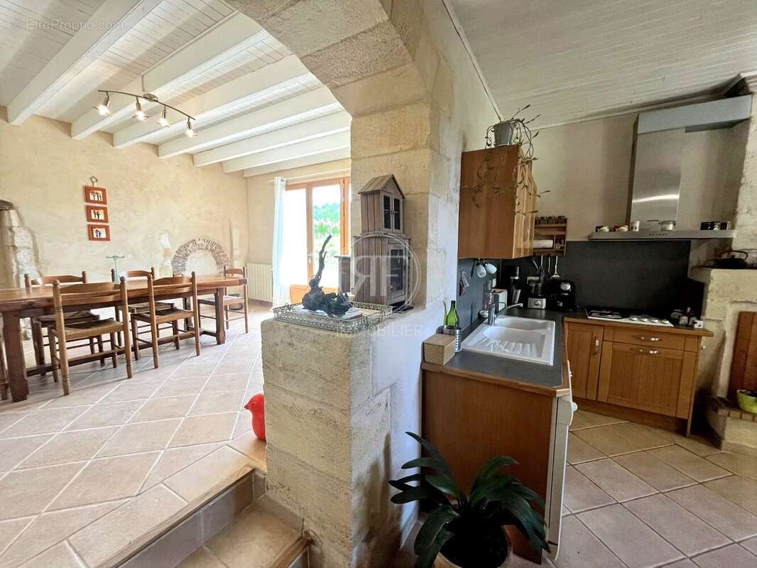 Maison à PUISSEGUIN